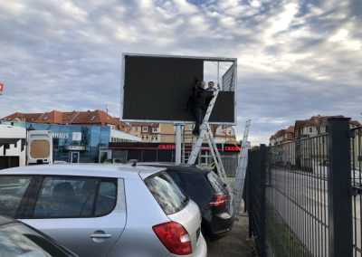 Aufbau LED Werbewand Bautzen