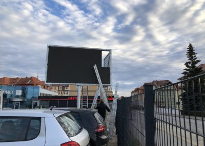 Aufbau LED Werbewand Bautzen