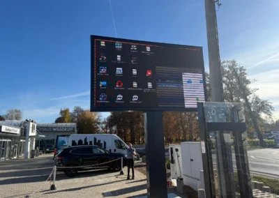 Projekt: Autohaus Wilsdruff Doppelseitiger Led Screen 2x 7qm AQ P3.9mm