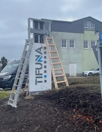 Projekt TIFUNA-Oderwitz Umbau Pylon mit Led Screen AQ P3.9mm ( 2x 1qm)