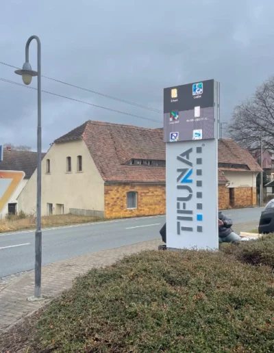 Projekt TIFUNA-Oderwitz Umbau Pylon mit Led Screen AQ P3.9mm ( 2x 1qm)